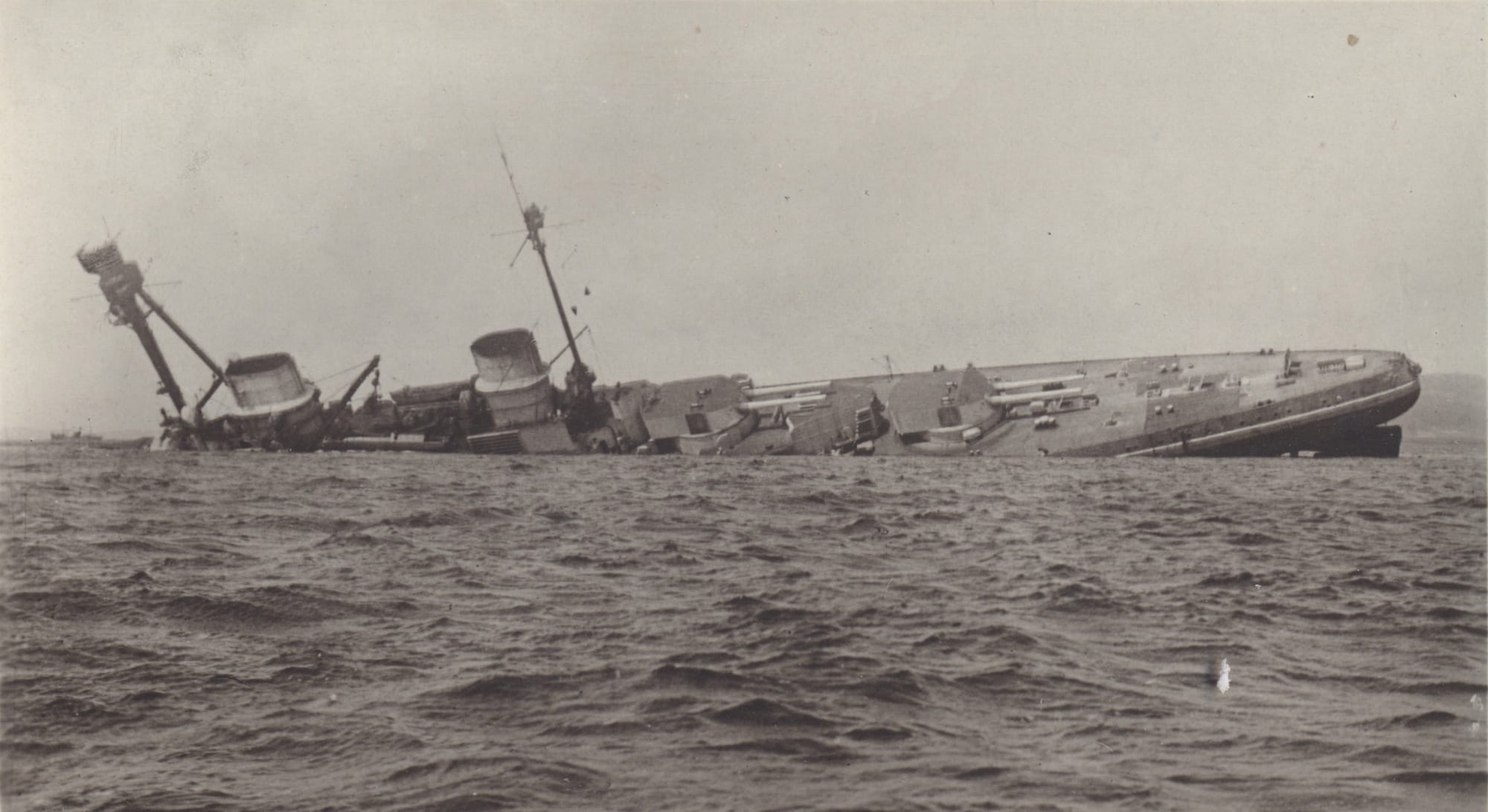 SMS Derfflinger sinks at Scapa Flow after being scuttled by her crew 21 June 1919