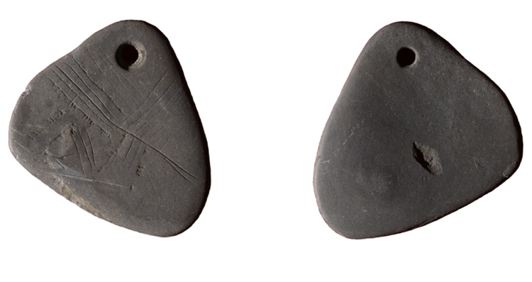 Star Carr Pendant, front and rear